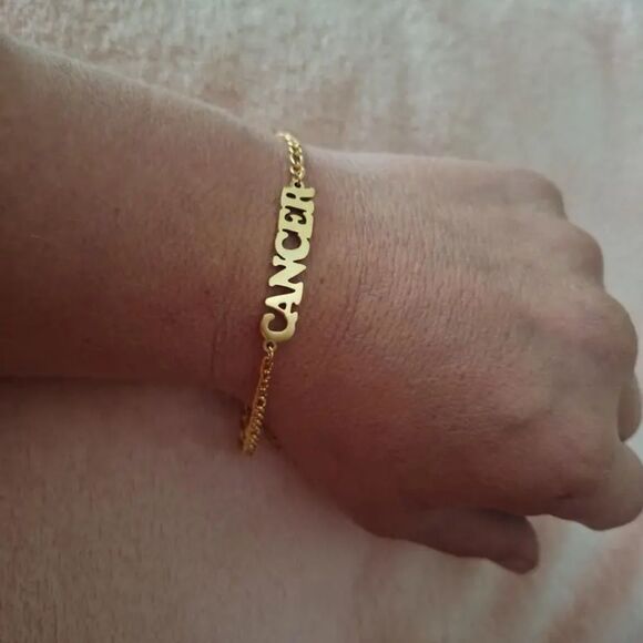 - ⭐️10k Gold Constellation Nameplate Bracelet / Anklet Figaro Style Chain - Picture 9 of 16